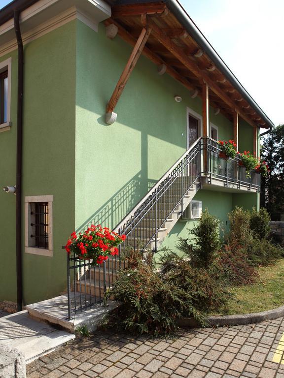 Bed And Breakfast Malovec Divaca Luaran gambar