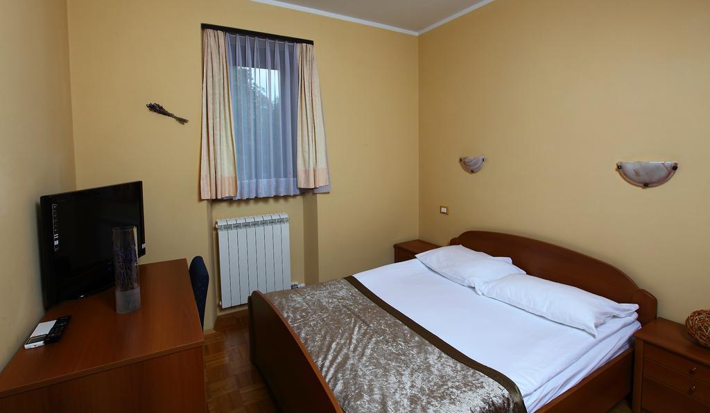 Bed And Breakfast Malovec Divaca Luaran gambar
