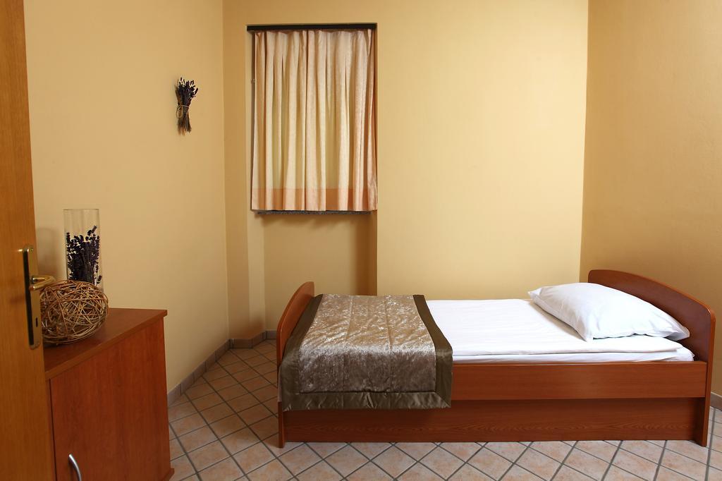 Bed And Breakfast Malovec Divaca Luaran gambar